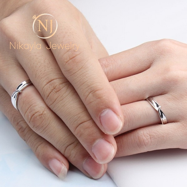 Nikayla Ring Silver Rolling X