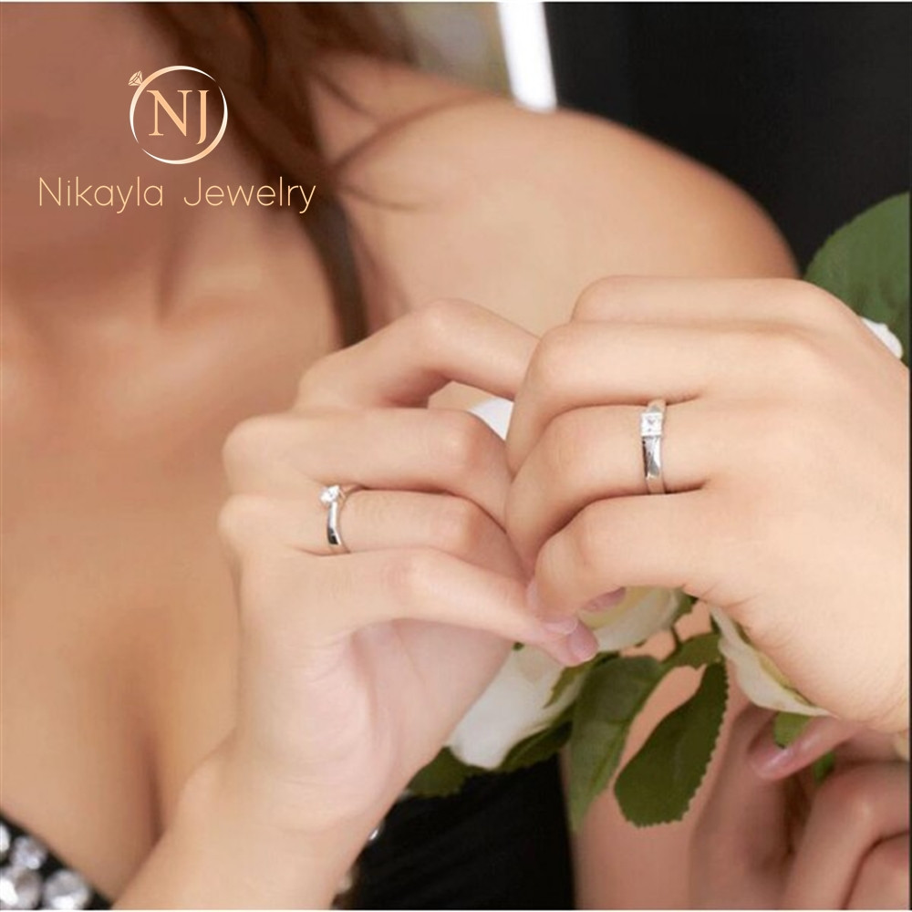 Nikayla Ring Silver Classic Elegant Hold Diamond