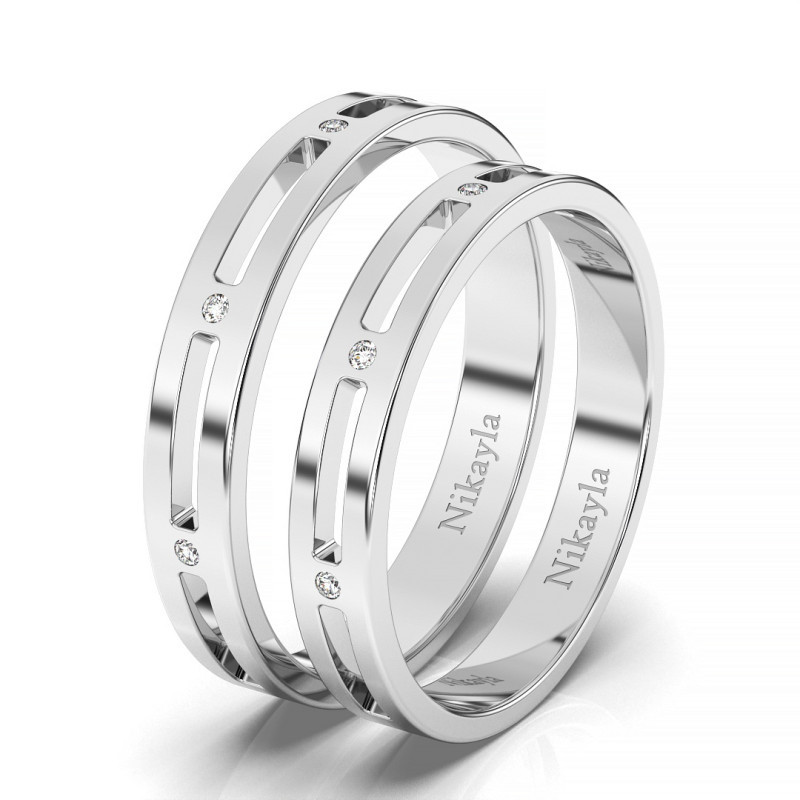 Nikayla Glamorous Stripe Ring Platinum