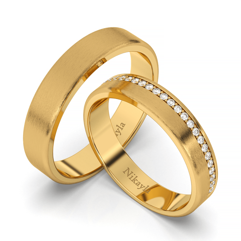 Nikayla Rings Golden Line Diamond Straight